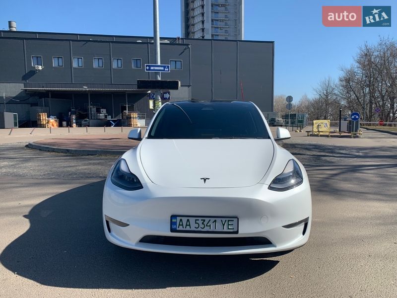 Позашляховик / Кросовер Tesla Model Y 2023 в Києві