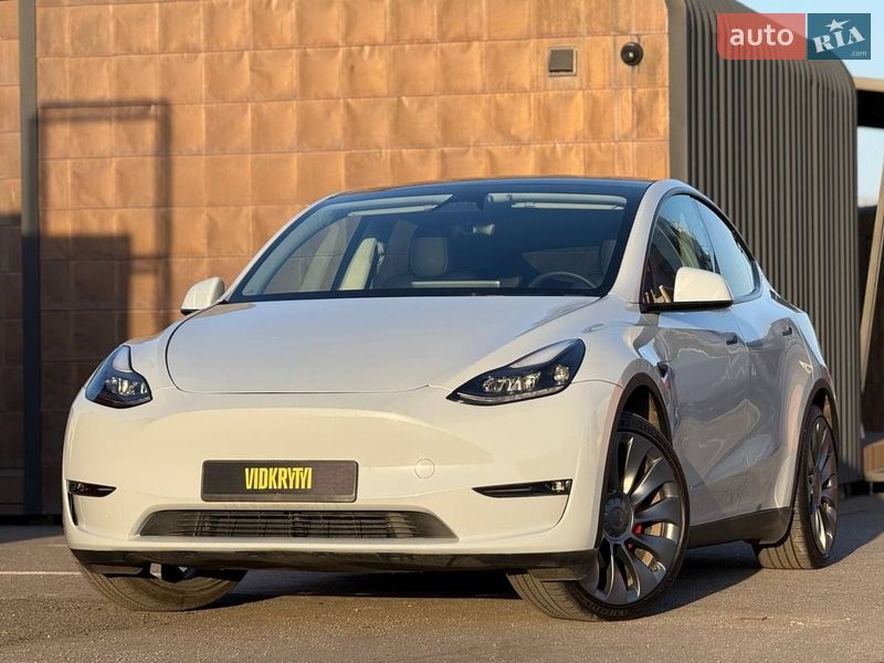 Tesla Model Y 2023 Tesla Model Y 2023