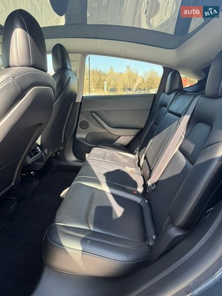 Внедорожник / Кроссовер Tesla Model Y 2022 в Ужгороде