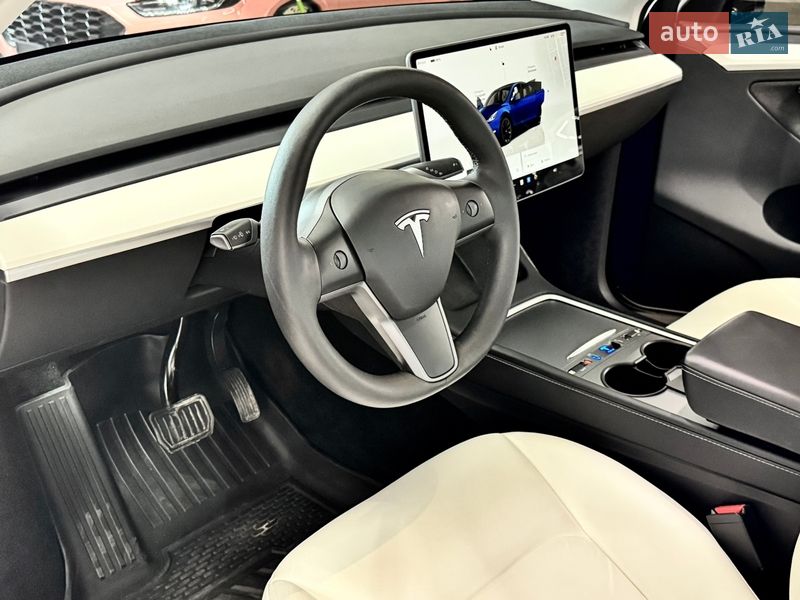 Позашляховик / Кросовер Tesla Model Y 2023 в Миколаєві