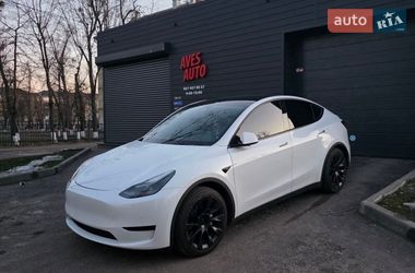 Внедорожник / Кроссовер Tesla Model Y 2021 в Киеве