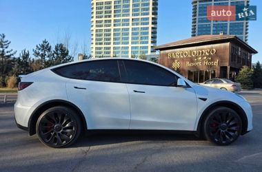 Внедорожник / Кроссовер Tesla Model Y 2023 в Днепре