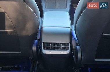 Внедорожник / Кроссовер Tesla Model Y 2023 в Днепре