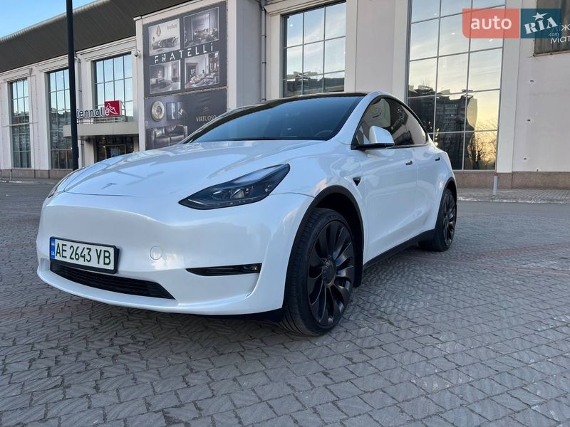 Внедорожник / Кроссовер Tesla Model Y 2023 в Днепре
