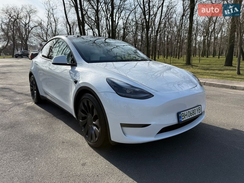 Позашляховик / Кросовер Tesla Model Y 2021 в Одесі фото 2 Позашляховик / Кросовер Tesla Model Y 2021 в Одесі