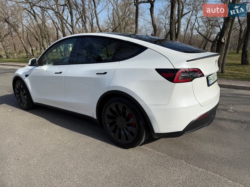Позашляховик / Кросовер Tesla Model Y 2021 в Одесі фото 6 Позашляховик / Кросовер Tesla Model Y 2021 в Одесі
