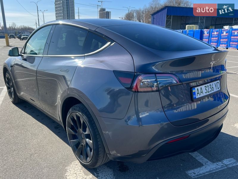 Внедорожник / Кроссовер Tesla Model Y 2022 в Киеве