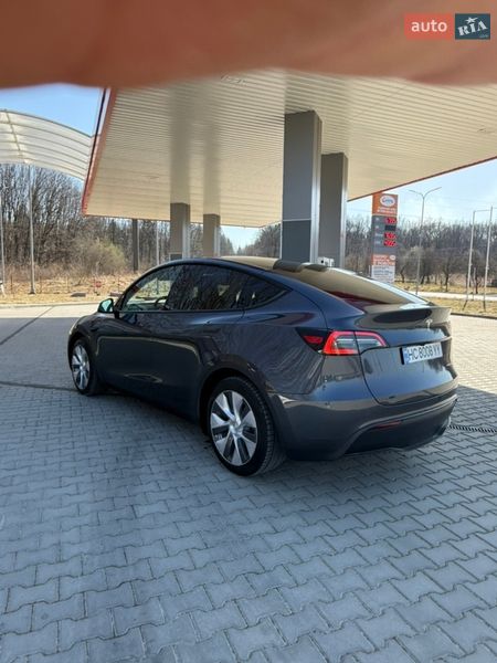 Внедорожник / Кроссовер Tesla Model Y 2023 в Дрогобыче