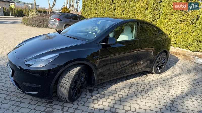 Позашляховик / Кросовер Tesla Model Y 2024 в Тернополі
