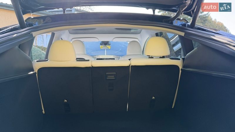 Позашляховик / Кросовер Tesla Model Y 2024 в Тернополі