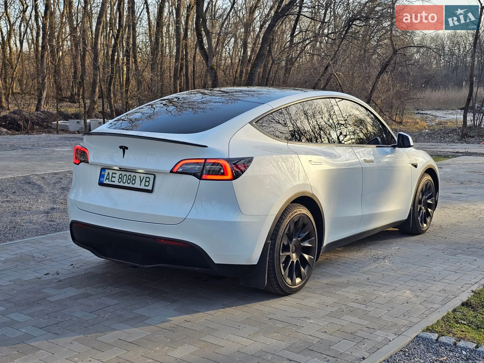 2023 Tesla Model Y - мініатюра 28