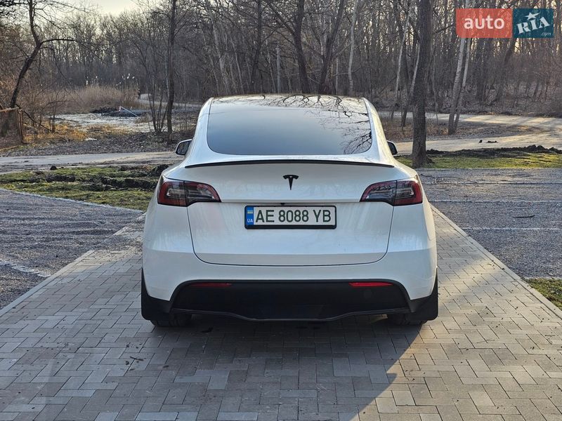 Внедорожник / Кроссовер Tesla Model Y 2023 в Днепре