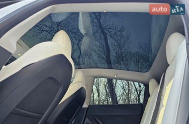 Внедорожник / Кроссовер Tesla Model Y 2023 в Днепре