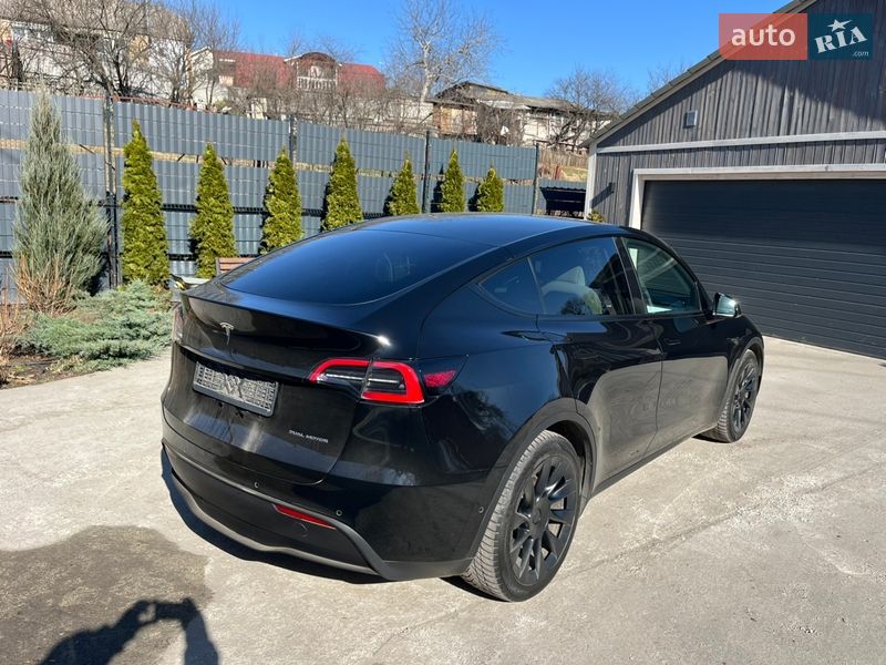 Внедорожник / Кроссовер Tesla Model Y 2022 в Киеве