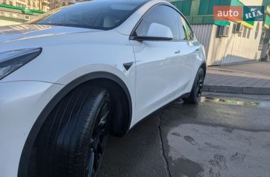 Внедорожник / Кроссовер Tesla Model Y 2021 в Тернополе