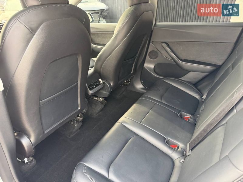 Внедорожник / Кроссовер Tesla Model Y 2022 в Луцке