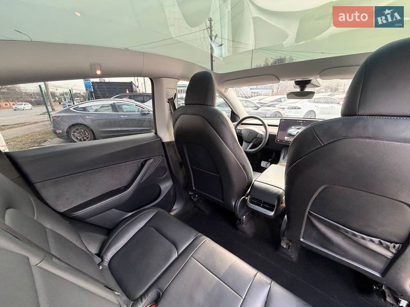 Внедорожник / Кроссовер Tesla Model Y 2022 в Луцке