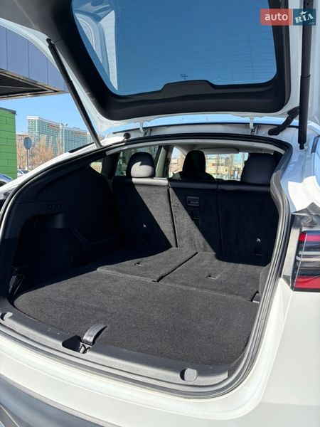 Внедорожник / Кроссовер Tesla Model Y 2022 в Киеве фото 9 Внедорожник / Кроссовер Tesla Model Y 2022 в Киеве