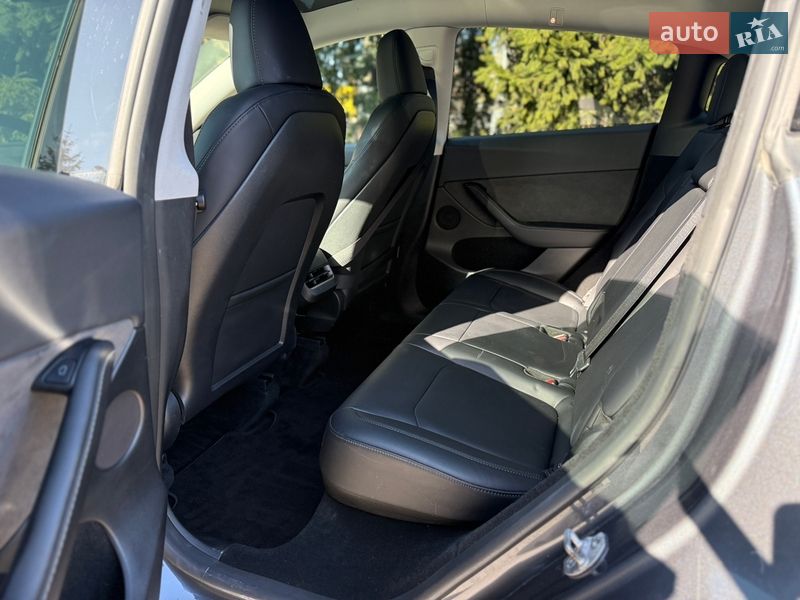 Внедорожник / Кроссовер Tesla Model Y 2023 в Тернополе