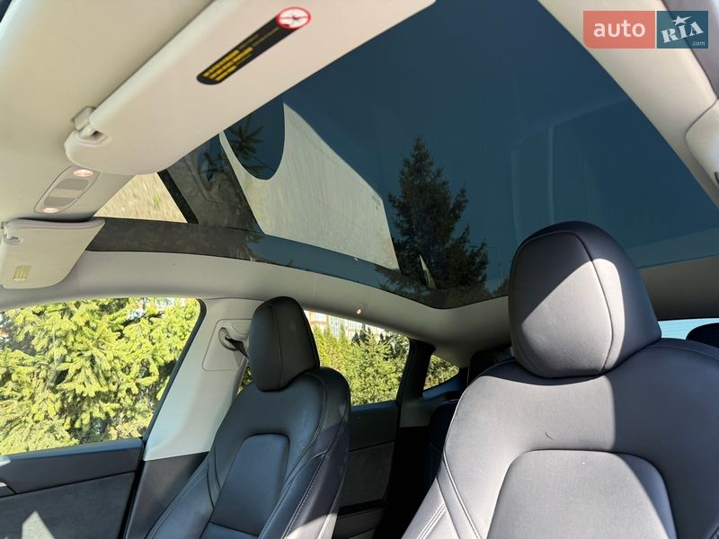 Внедорожник / Кроссовер Tesla Model Y 2023 в Тернополе
