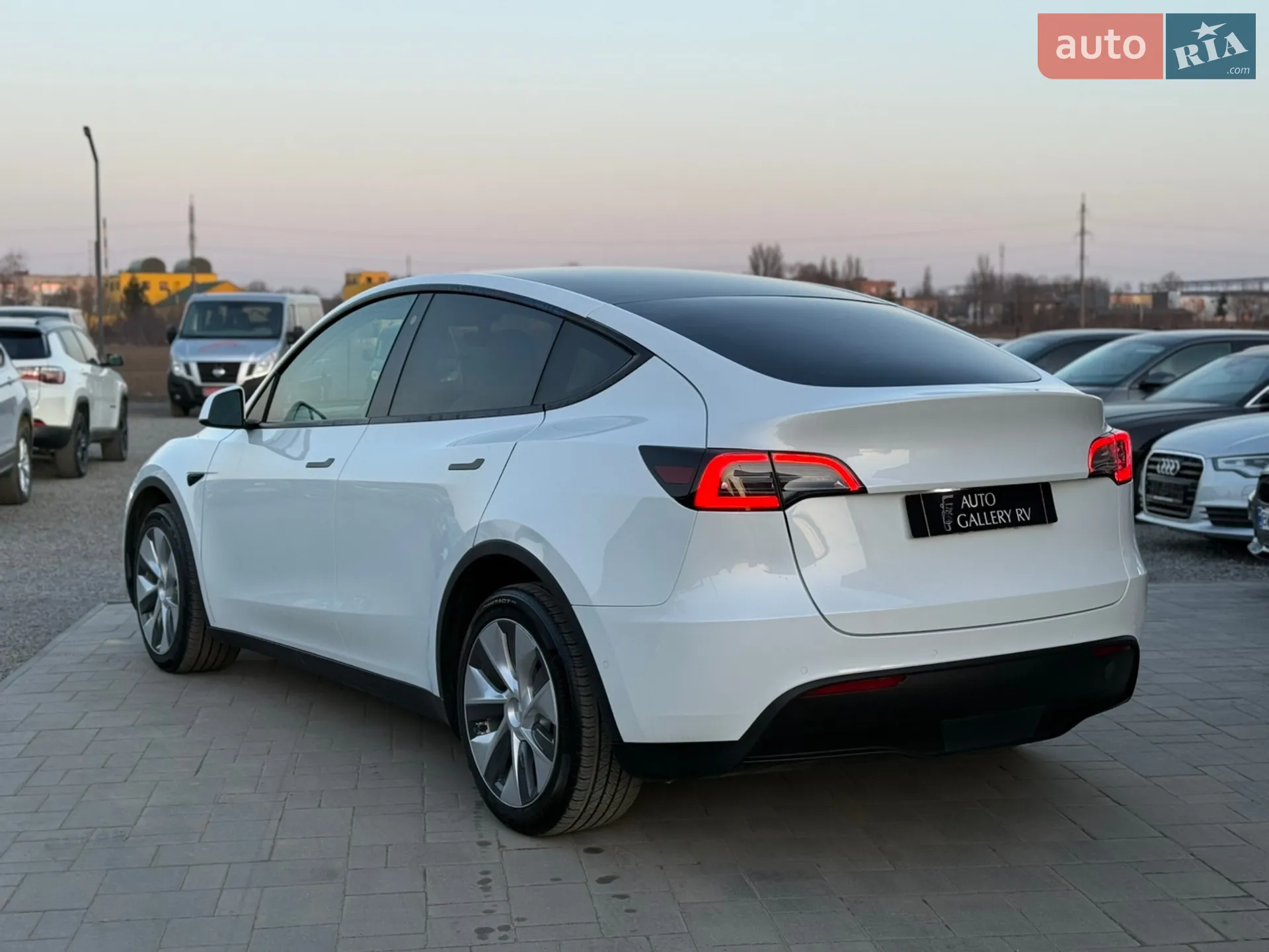 2022 Tesla Model Y - мініатюра 6
