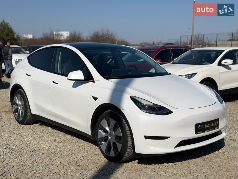 Tesla Model Y 2022 Tesla Model Y 2022