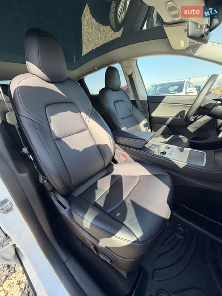 Позашляховик / Кросовер Tesla Model Y 2022 в Івано-Франківську фото 32 Позашляховик / Кросовер Tesla Model Y 2022 в Івано-Франківську