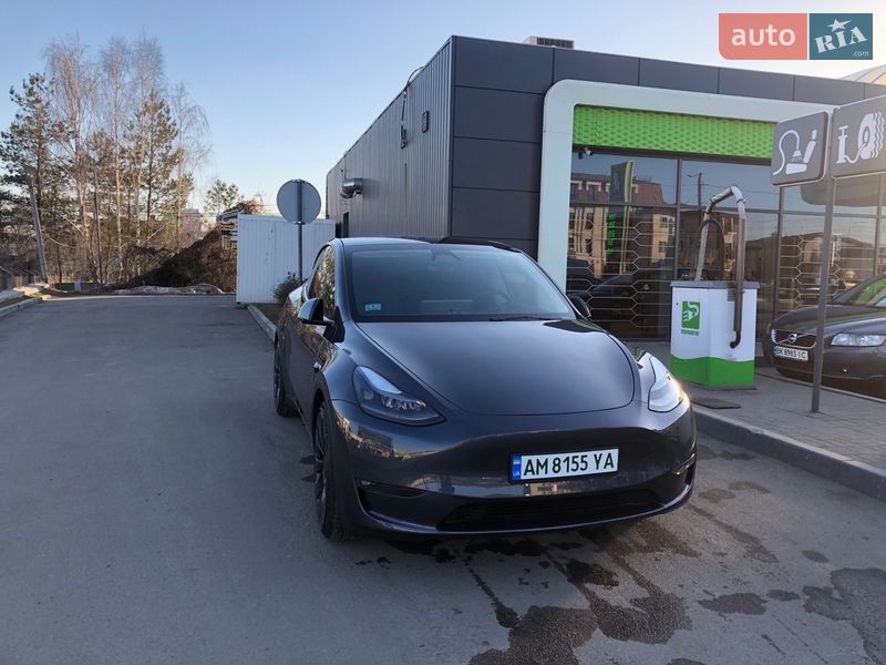 Внедорожник / Кроссовер Tesla Model Y 2023 в Житомире