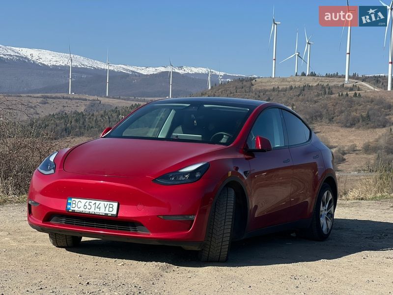 Tesla Model Y 2020