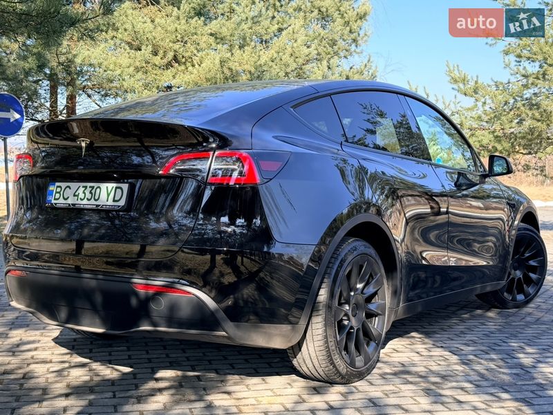 Внедорожник / Кроссовер Tesla Model Y 2024 в Дрогобыче