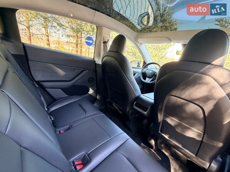 Внедорожник / Кроссовер Tesla Model Y 2024 в Дрогобыче