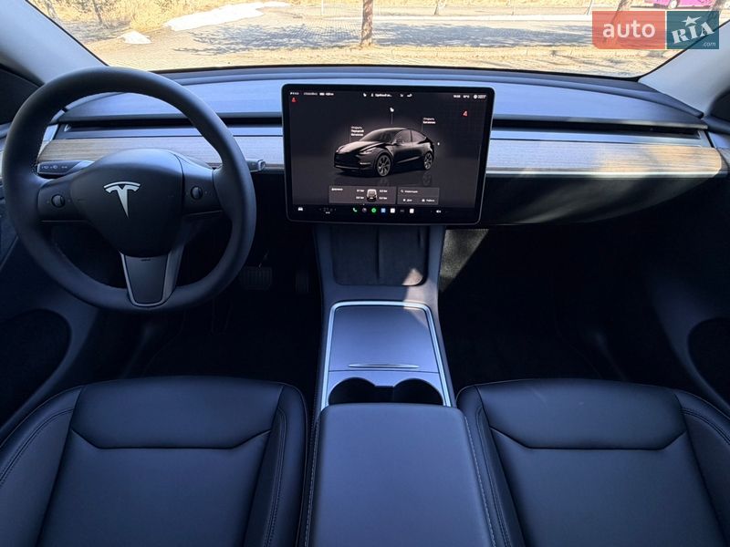 Внедорожник / Кроссовер Tesla Model Y 2024 в Дрогобыче