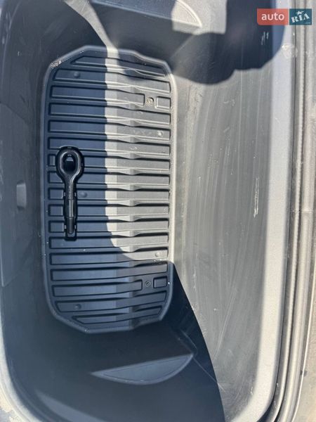 Внедорожник / Кроссовер Tesla Model Y 2023 в Одессе