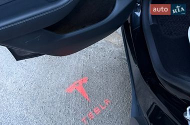 Внедорожник / Кроссовер Tesla Model Y 2024 в Дрогобыче