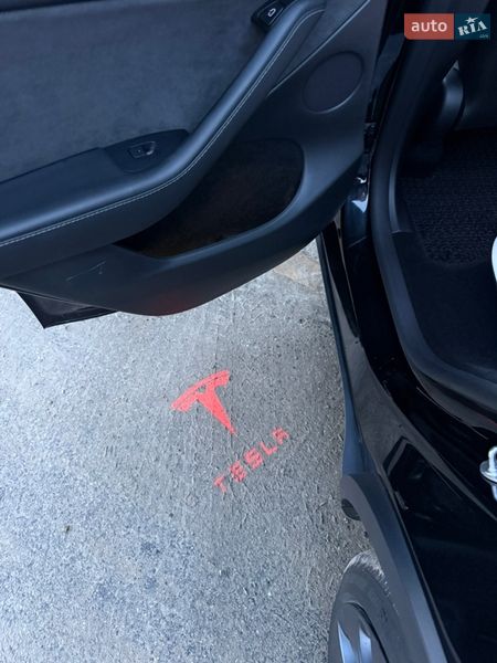 Внедорожник / Кроссовер Tesla Model Y 2024 в Дрогобыче