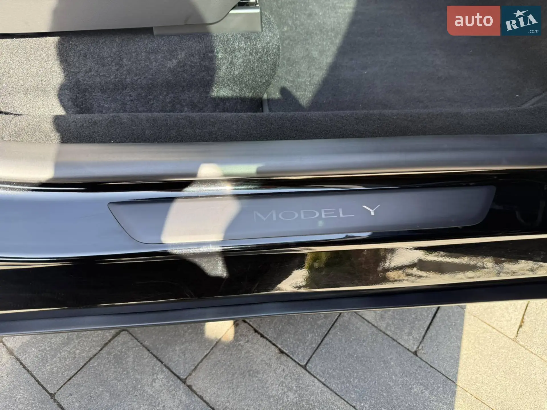 2025 Tesla Model Y - мініатюра 37