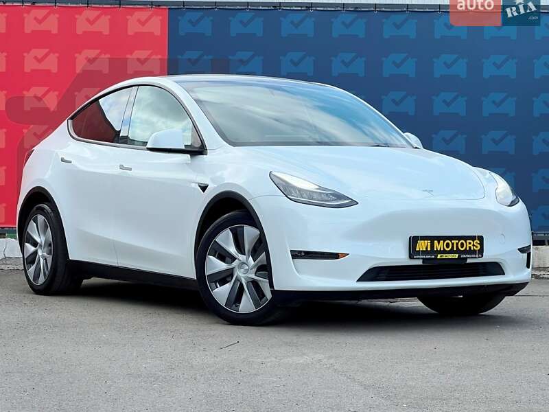 Tesla Model Y 2023