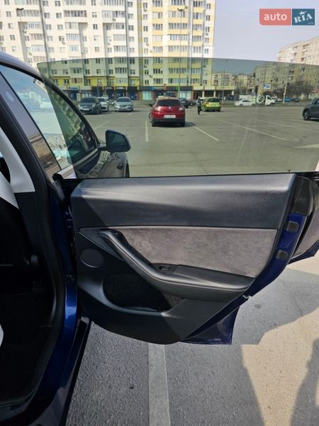 Внедорожник / Кроссовер Tesla Model Y 2023 в Ивано-Франковске фото 20 Внедорожник / Кроссовер Tesla Model Y 2023 в Ивано-Франковске