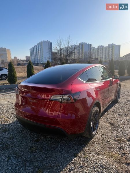 Позашляховик / Кросовер Tesla Model Y 2024 в Полтаві