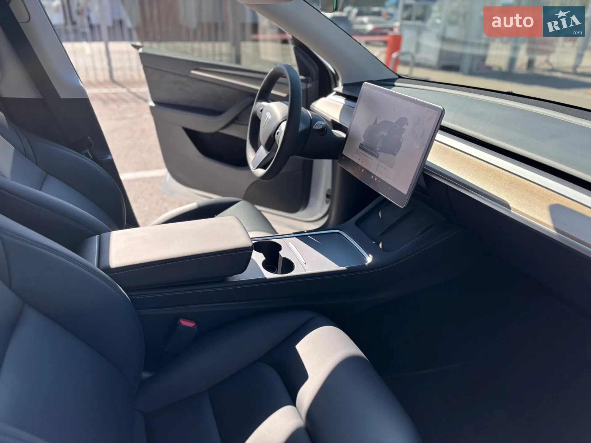 2023 Tesla Model Y - мініатюра 15