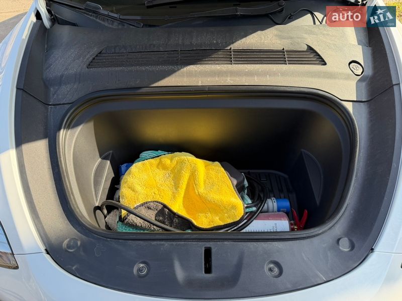 Внедорожник / Кроссовер Tesla Model Y 2023 в Николаеве