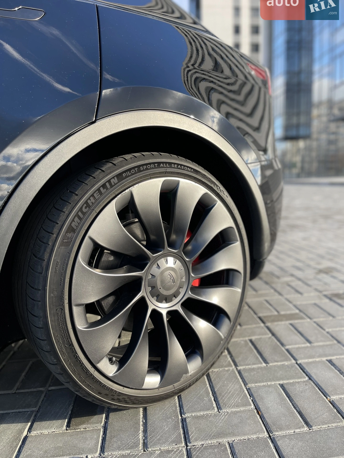 2022 Tesla Model Y - мініатюра 8