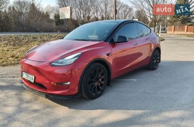 Позашляховик / Кросовер Tesla Model Y 2021 в Івано-Франківську
