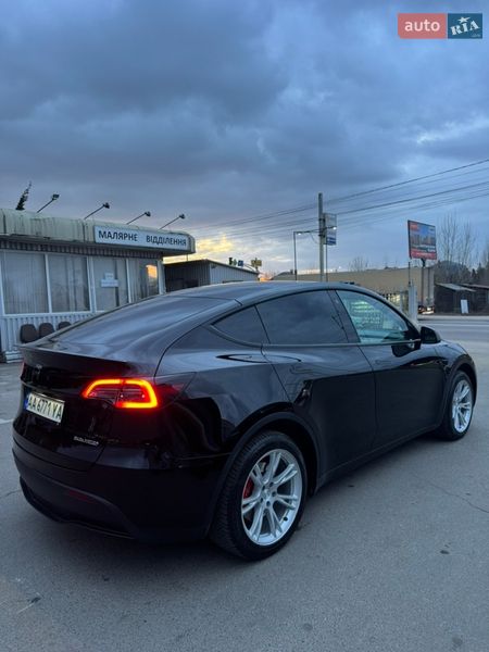 Позашляховик / Кросовер Tesla Model Y 2021 в Києві