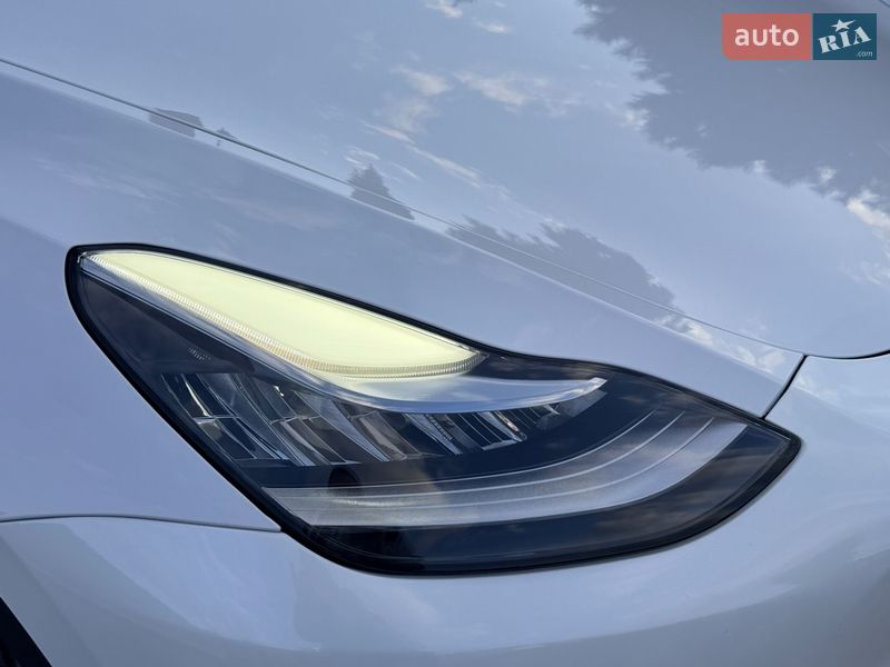 Внедорожник / Кроссовер Tesla Model Y 2022 в Одессе