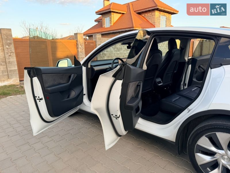Внедорожник / Кроссовер Tesla Model Y 2022 в Одессе