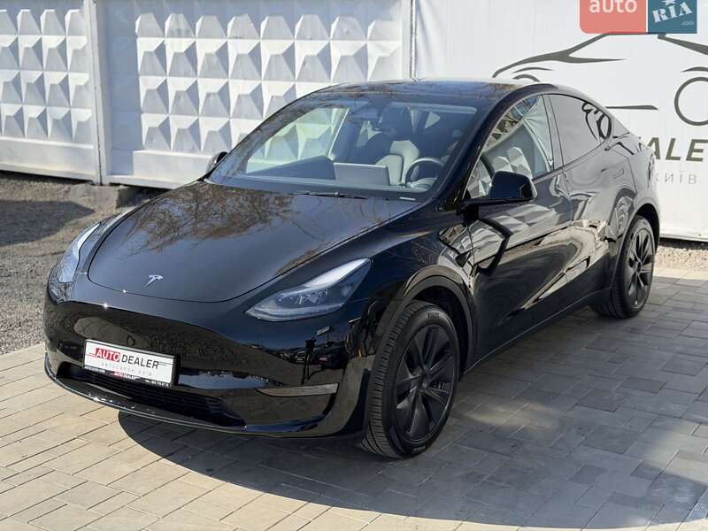 Позашляховик / Кросовер Tesla Model Y 2024 в Києві