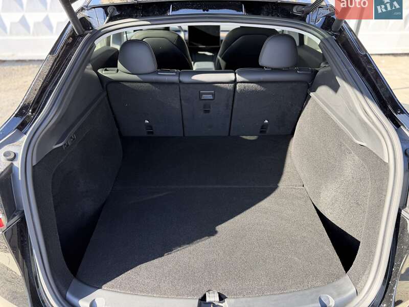 Позашляховик / Кросовер Tesla Model Y 2024 в Києві