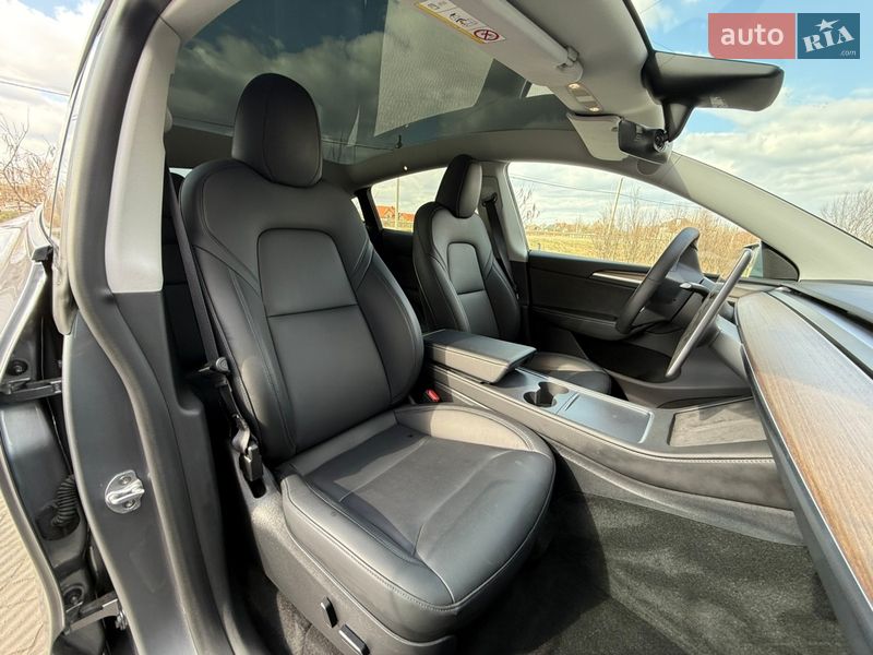 Позашляховик / Кросовер Tesla Model Y 2023 в Стрию фото 36 Позашляховик / Кросовер Tesla Model Y 2023 в Стрию