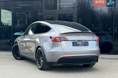 Внедорожник / Кроссовер Tesla Model Y 2023 в Киеве